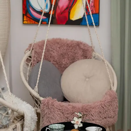 Piekny Z Sypialnia I Biurkiem By Renters * Warszawa