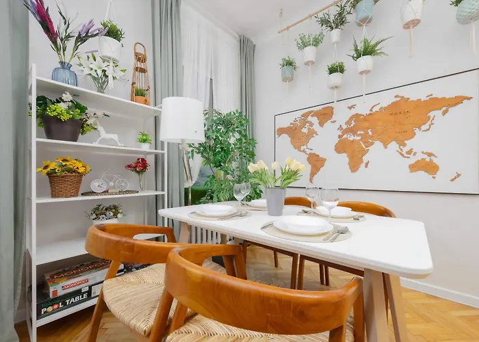 Piekny Z Sypialnia I Biurkiem By Renters Lejlighed