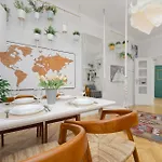Piękny Z Sypialnią I Biurkiem By Renters Apartament Warszawa