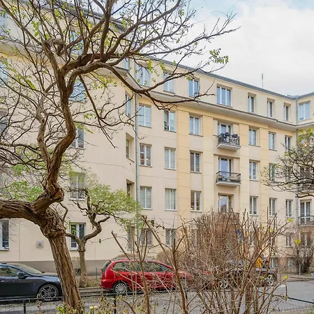 Piękny Z Sypialnią I Biurkiem By Renters *